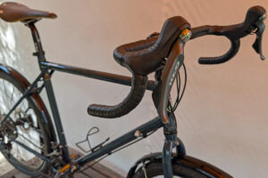 Aarios Discovery Cross
